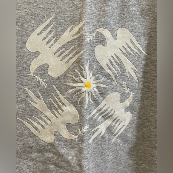 🩶🤍💛 EUC Art of Anthropologie by Jason Yun gray bird print sweatshirt sz S - Picture 2 of 8